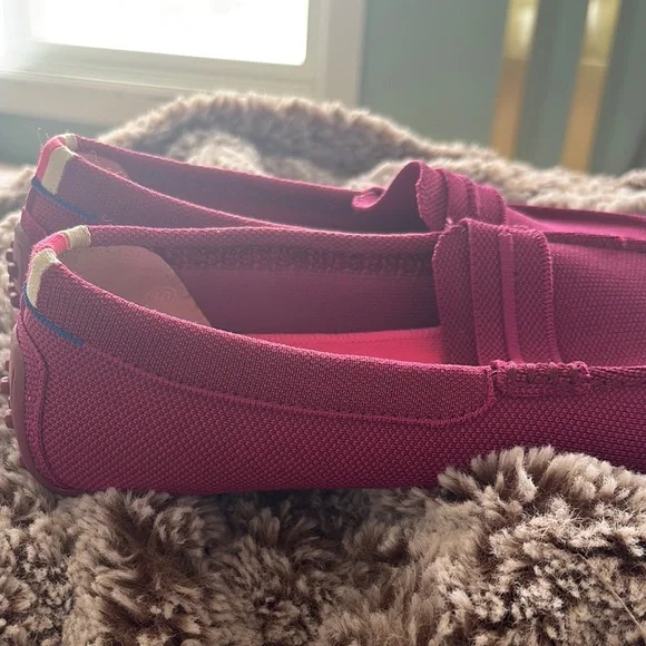 Stylish Women’s Raspberry Driver Loafers - Picture 3 of 15